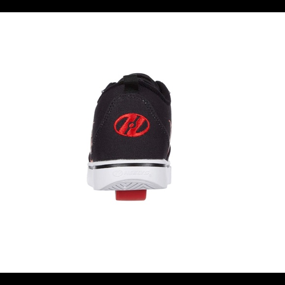 Heelys Pro 20 Skating Sneakers Kids Size 3 Youth with Cool Flame Detail - Picture 12 of 15